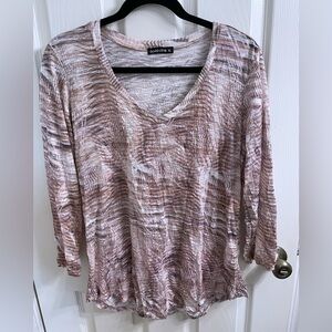 David Cline • Women’s Crushed V-Neck 3/4 Sleeve • Animal Print • XL